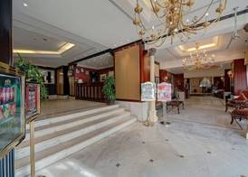 Ascot Hotel 5