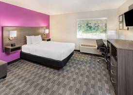 La Quinta by Wyndham Houston Southwest 5