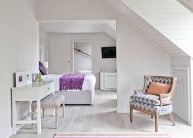 Elements Lodges 3