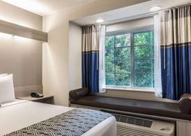 Microtel Inn & Suites by Wyndham Atlanta Buckhead Area 4