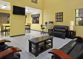 Super 8 by Wyndham San Antonio/Riverwalk Area 3