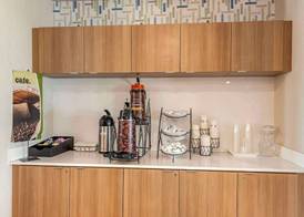 Best Western Limon 5