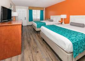 Howard Johnson by Wyndham Lafayette 5
