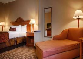 Best Western Plus Edison Inn 4