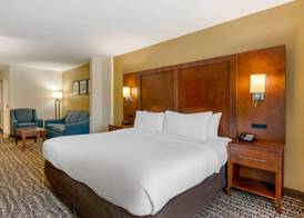 Comfort Suites Lady Lake - The Villages 5
