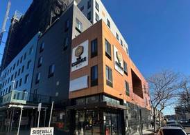 The Essence Hotel at JFK 4