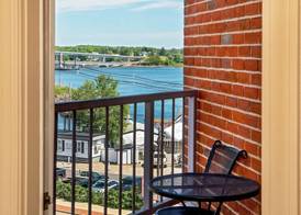 Sheraton Portsmouth Harborside Hotel 5