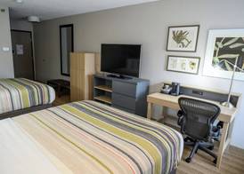 Country Inn & Suites by Radisson, Greenfield, IN 4