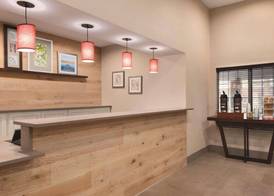 Country Inn & Suites by Radisson, Merrillville, IN 2