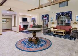 Howard Johnson by Wyndham Mystic 3