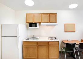 WoodSpring Suites Houston La Porte 4