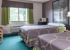 Super 8 by Wyndham Carrollton 5