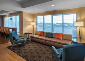 TownePlace Suites by Marriott Milwaukee Oak Creek 4