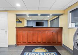 Days Inn by Wyndham Jacksonville NC 3
