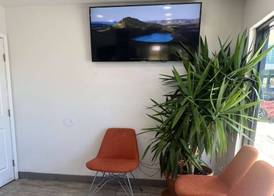 Super 8 by Wyndham Oceanside Downtown 3