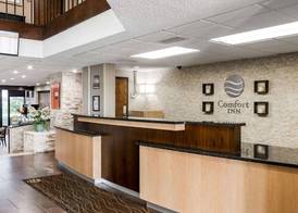 Comfort Inn Metro Airport 3