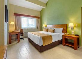 Comfort Inn Puerto Vallarta Golfside & Marina 5