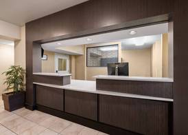 Candlewood Suites BISMARCK by IHG 2