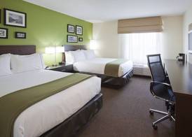 Holiday Inn Express & Suites ROGERS by IHG 3