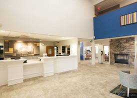 Holiday Inn Express & Suites CHICAGO NORTH-WAUKEGAN-GURNEE by IHG 2
