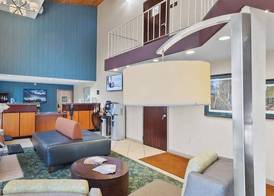 Best Western Plus, The Inn at Hampton 3
