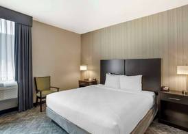 Best Western Plus Philadelphia-Pennsauken Hotel 5