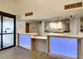 Holiday Inn Express & Suites AURORA - NAPERVILLE by IHG 2