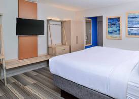 Holiday Inn Express & Suites BRIGHTON SOUTH - US 23 by IHG 3