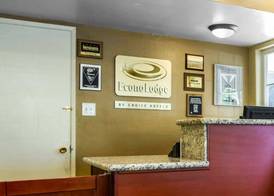 Econo Lodge Sacramento Convention Center 2