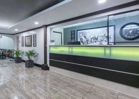 Super 8 by Wyndham Grand Prairie North 2
