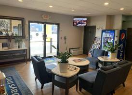 Days Inn by Wyndham Louisville Airport Fair and Expo Center 5