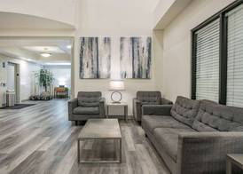 Ramada by Wyndham Bakersfield 3