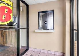 Super 8 by Wyndham Columbia 3