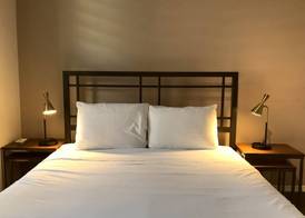 Touchstone Hotel - City Center 5