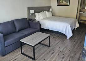 Quality Inn & Suites Ocala I-75 4