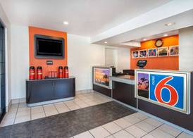 Motel 6 Thousand Oaks, CA 2
