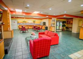 OYO hotel Greensboro east I 40 2