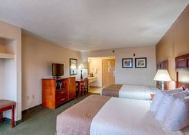 Park Tower Inn 3