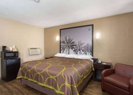 Super 8 by Wyndham Pensacola NAS Area 5