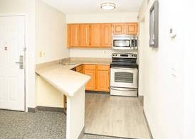 Philadelphia Suites at Airport - An Extended Stay Hotel 3