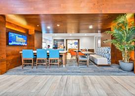 Holiday Inn Express PALESTINE by IHG 5
