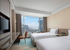 Holiday Inn Chengdu Century City-WestTower by IHG 4
