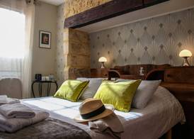 Aux Bories de Marquay, chambres d'hôtes B&B avec piscine et SPA près de Sarlat 5