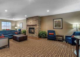 Comfort Suites Cedar Falls Industrial Park 4