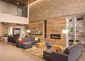 Country Inn & Suites by Radisson, Lawrence, KS 2