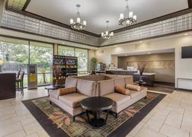 Best Western Plus Garden Court Inn 3
