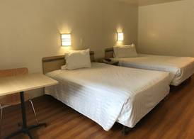 Travelodge by Wyndham Fayetteville 2