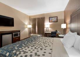 Econo Lodge Shelbyville North 4
