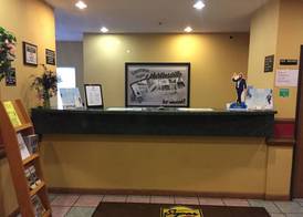 Super 8 by Wyndham Martinsville 2