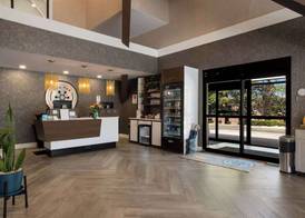 The Hub Middletown Red Bank- Best Western Signature Collection 3